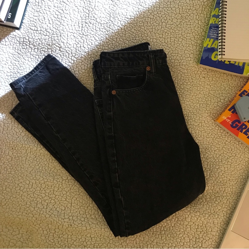 Zara Black High Waisted Mom Jeans, Size US 4